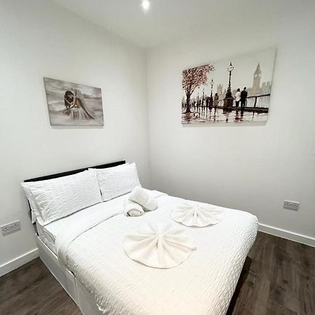 Apartmán Immaculate Flat In West Croydon Exteriér fotografie