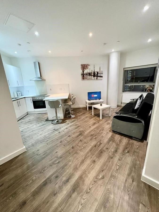 Apartmán Immaculate Flat In West Croydon Exteriér fotografie